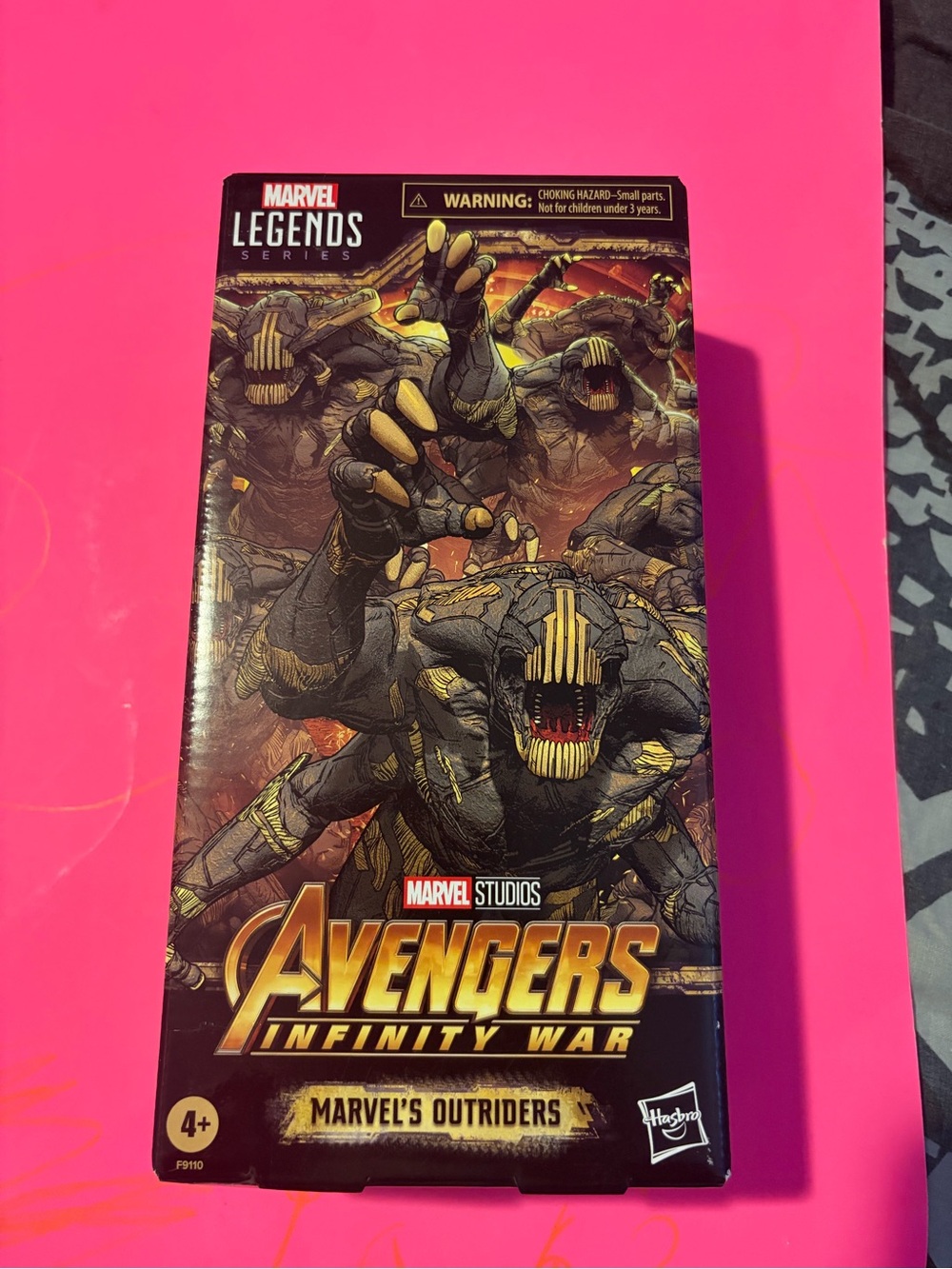 Hasbro Marvel Legends Black and‎ Gold Outriders Figure Pack